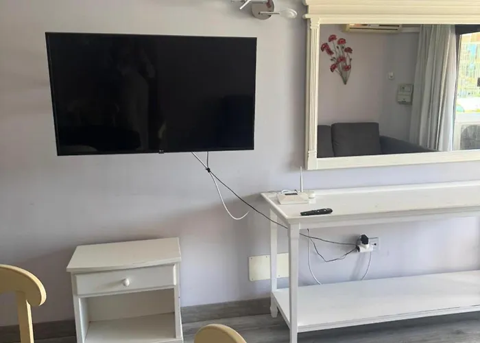 Americas 1-bed Sleeps 5 Pool Parking 公寓 美洲海滩